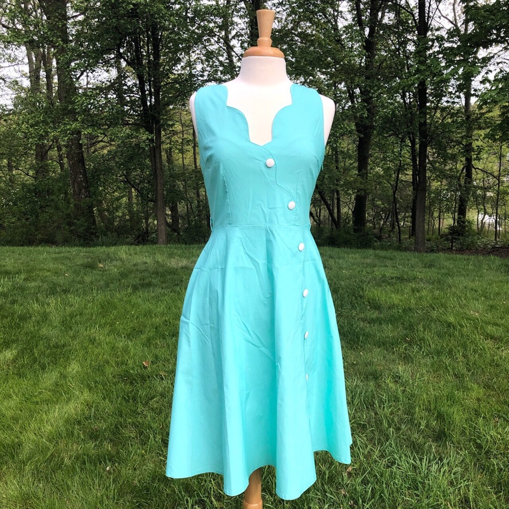 Women’s Nettie Scalloped Buttoned Bengaline Dress